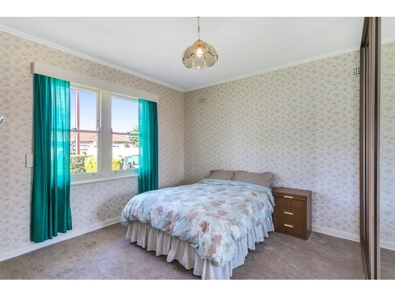 6 Ambrose Avenue, Campbelltown SA 5074