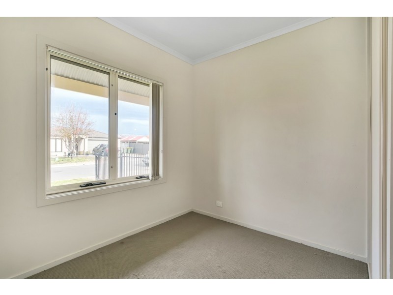 115 Lakeside Drive, Andrews Farm SA 5114