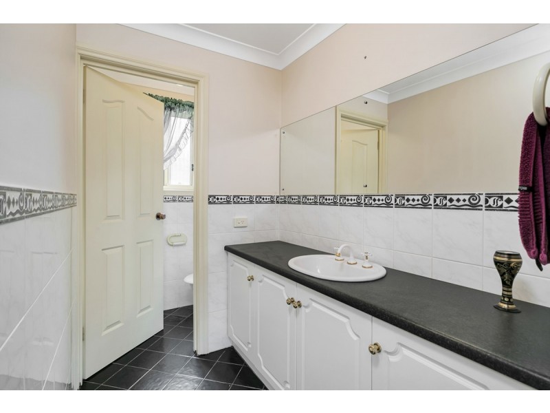 2 Avenger Place, Walkley Heights SA 5098