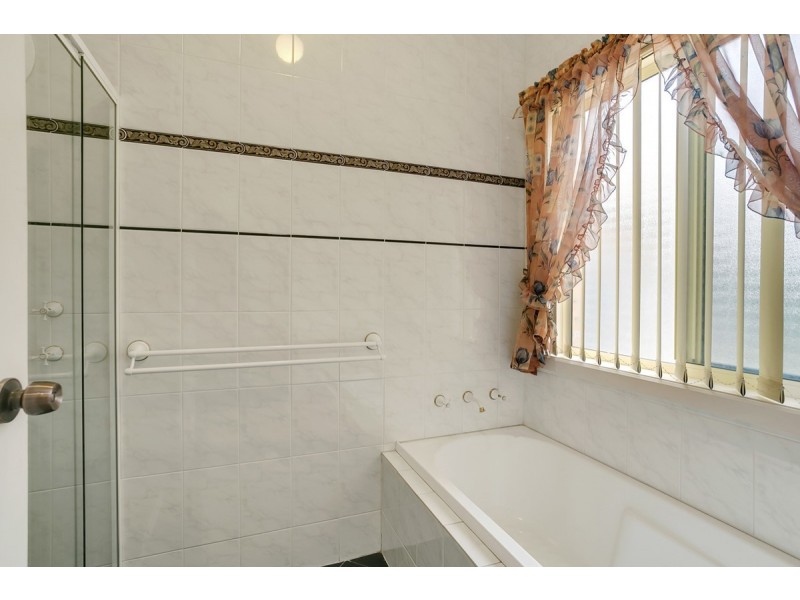 2 Avenger Place, Walkley Heights SA 5098