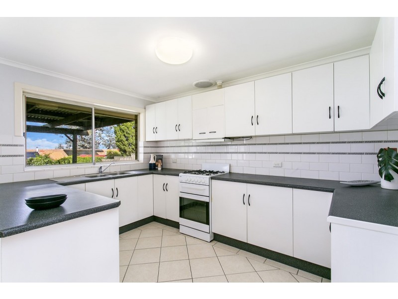 45 Landal Boulevard, Redwood Park SA 5097