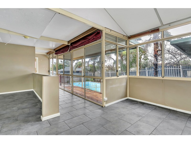 4 Pierre Road, Modbury SA 5092