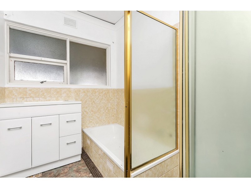 4 Pierre Road, Modbury SA 5092