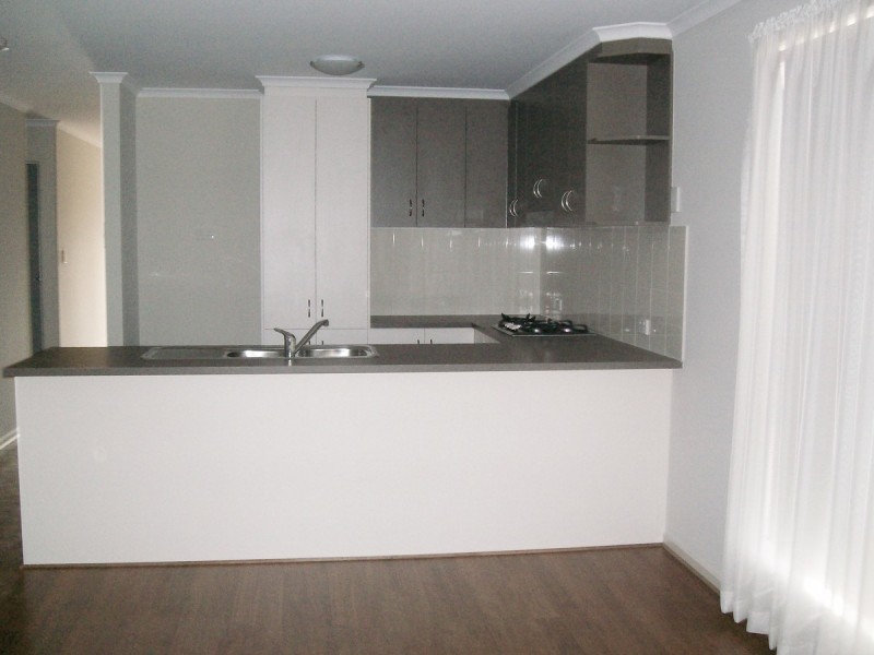 87 Riesling Crescent, Andrews Farm SA 5114