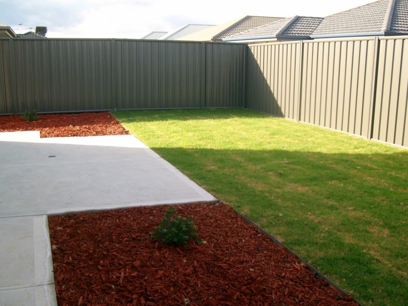 87 Riesling Crescent, Andrews Farm SA 5114