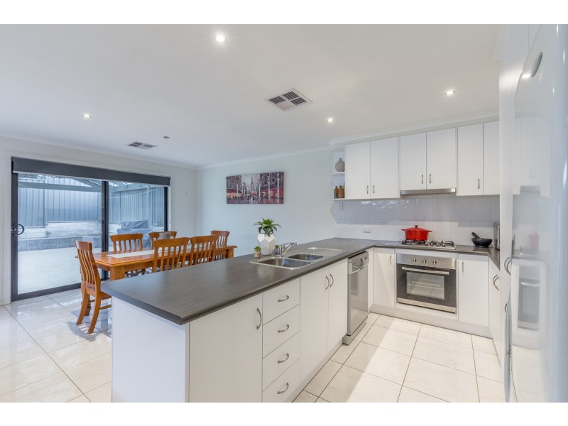 24 Cabernet Close, Old Reynella SA 5161