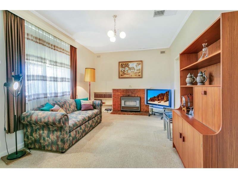 17 Ascot Avenue, Vale Park SA 5081