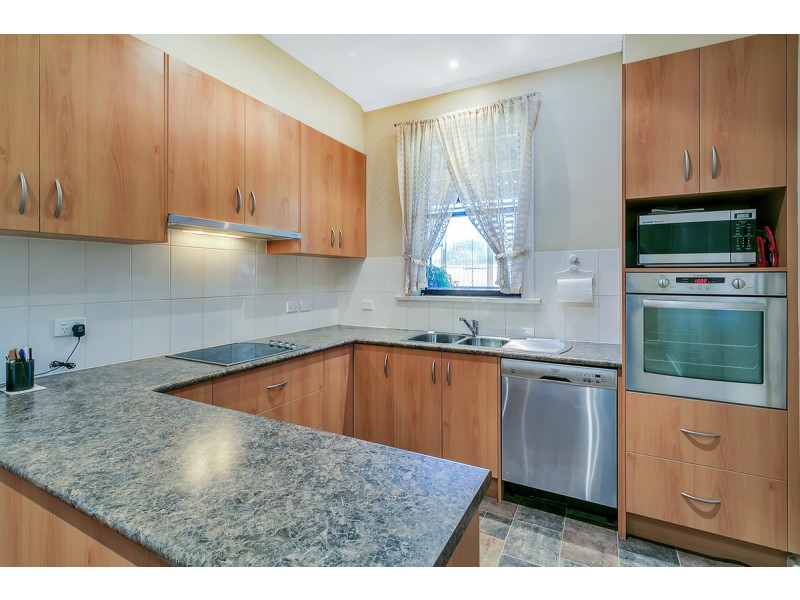 17 Ascot Avenue, Vale Park SA 5081