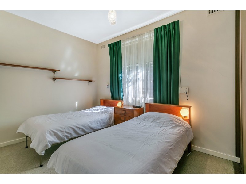 17 Ascot Avenue, Vale Park SA 5081