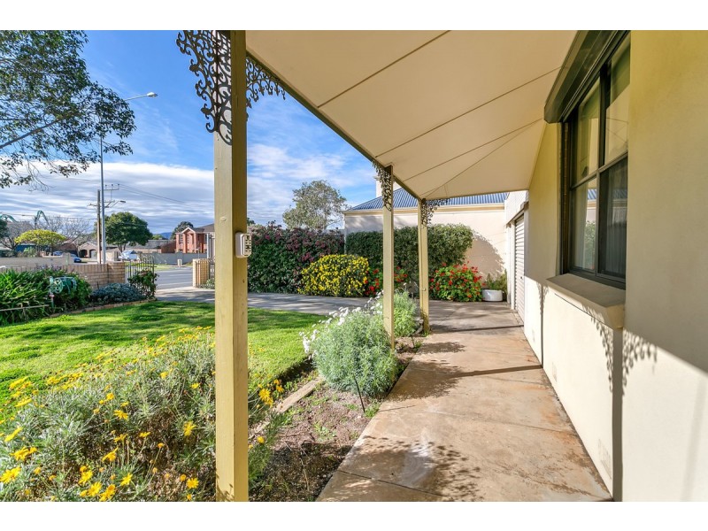 17 Ascot Avenue, Vale Park SA 5081