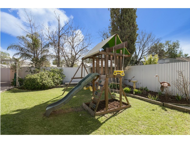 7 Bosville Grove, Campbelltown SA 5074