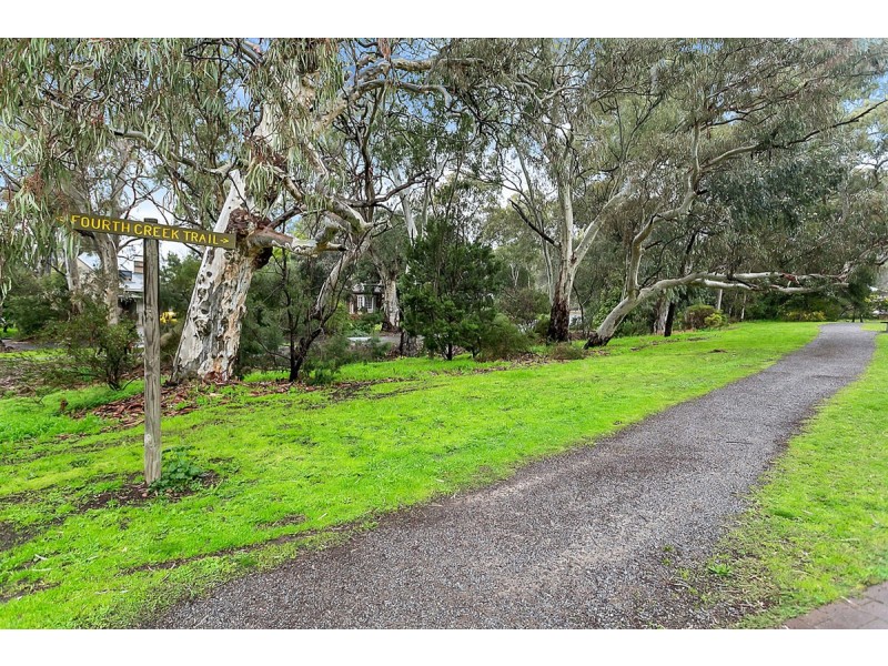 18 Carinya Crescent, Rostrevor SA 5073