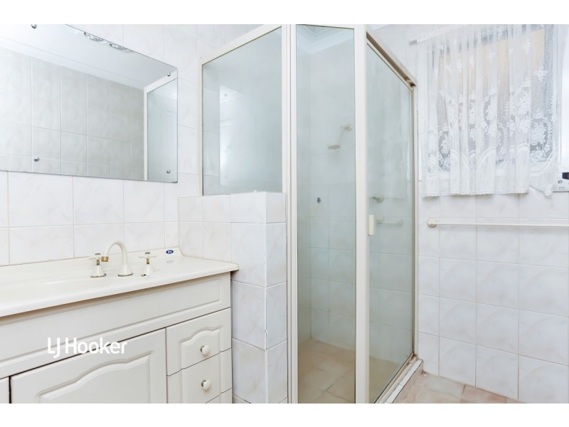 13 Ronald Drive, Salisbury East SA 5109