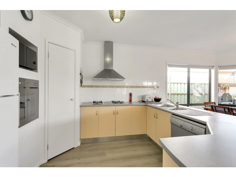 25 Mercedes Drive, Holden Hill SA 5088