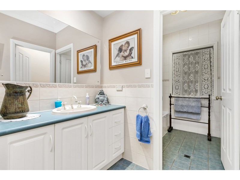 39 Delhi Avenue, Hillcrest SA 5086