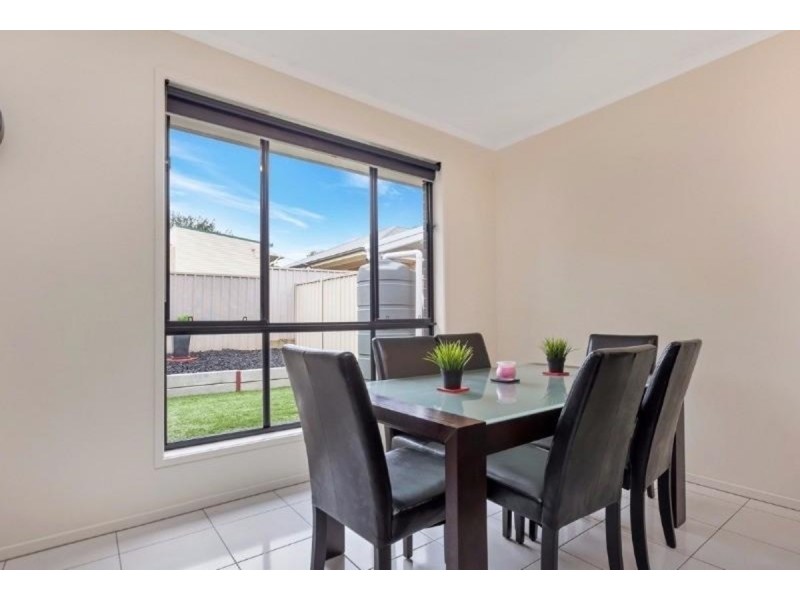 2a Strathmont Avenue, Gilles Plains SA 5086