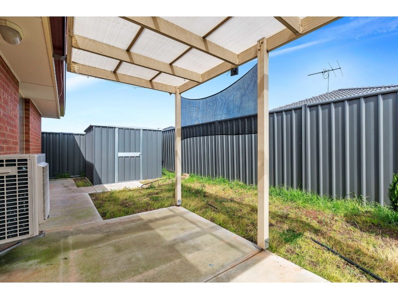 176 President Avenue, Andrews Farm SA 5114