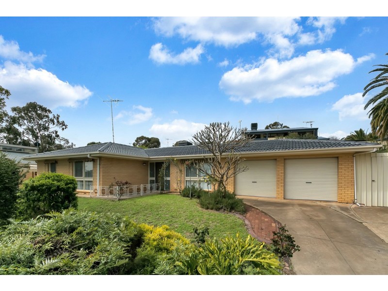 32 McKenzie Crescent, Gulfview Heights SA 5096