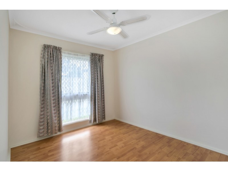 32 McKenzie Crescent, Gulfview Heights SA 5096