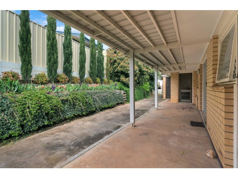 32 McKenzie Crescent, Gulfview Heights SA 5096