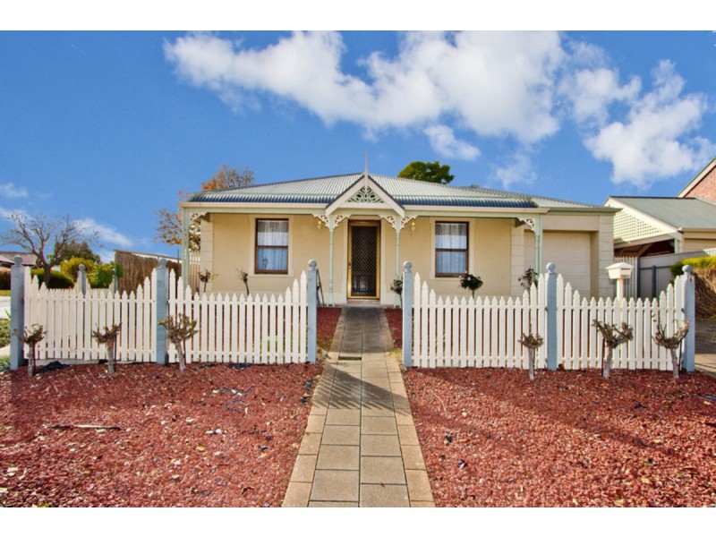 6 Glenmore Close, Greenwith SA 5125