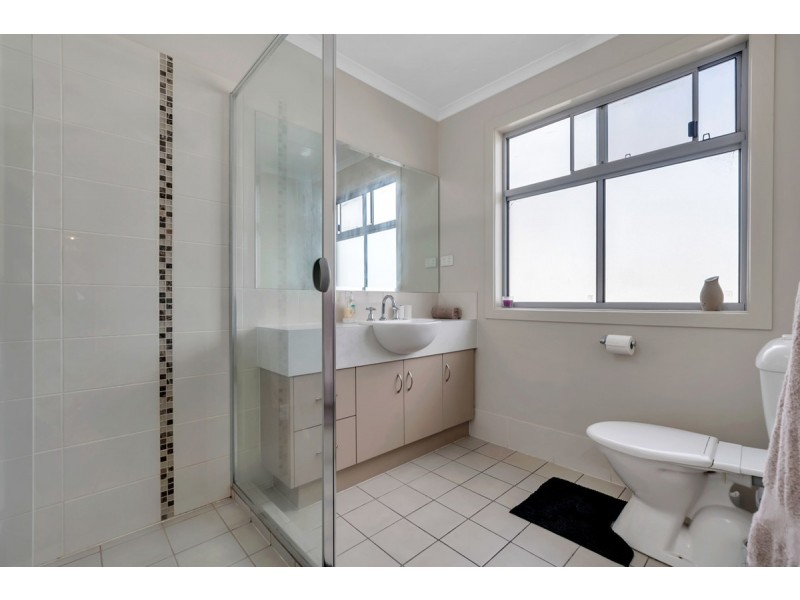 18 Clare Lane, Andrews Farm SA 5114