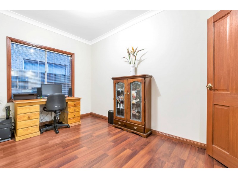 9 Deakin Avenue, Hope Valley SA 5090