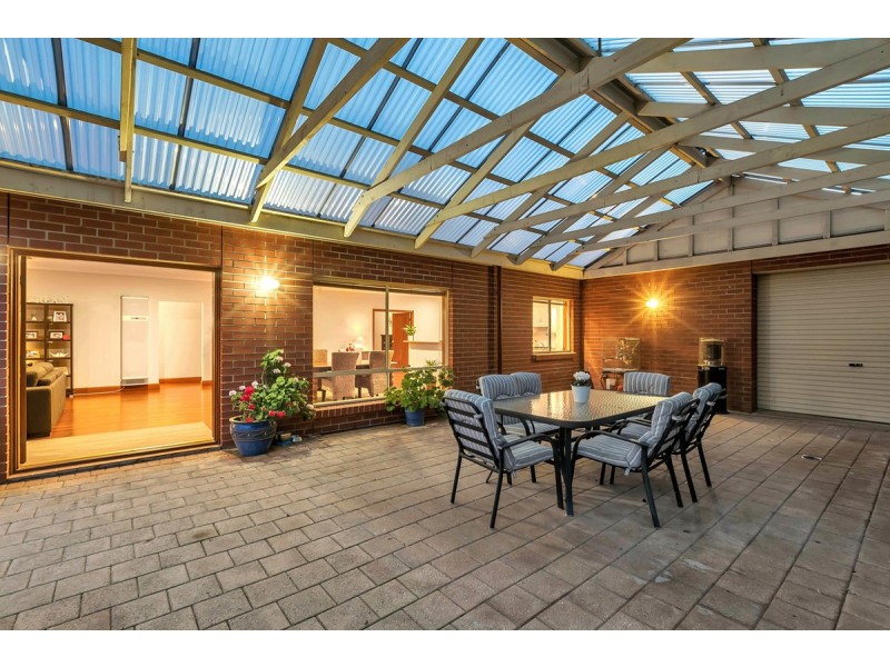 9 Deakin Avenue, Hope Valley SA 5090