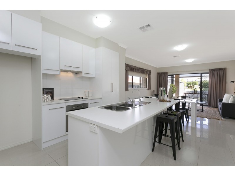 10 Ramsgate Avenue, Modbury Heights SA 5092