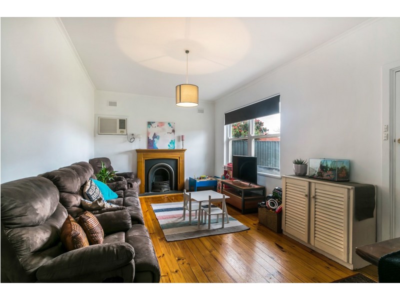 1 Reading Street, Clearview SA 5085