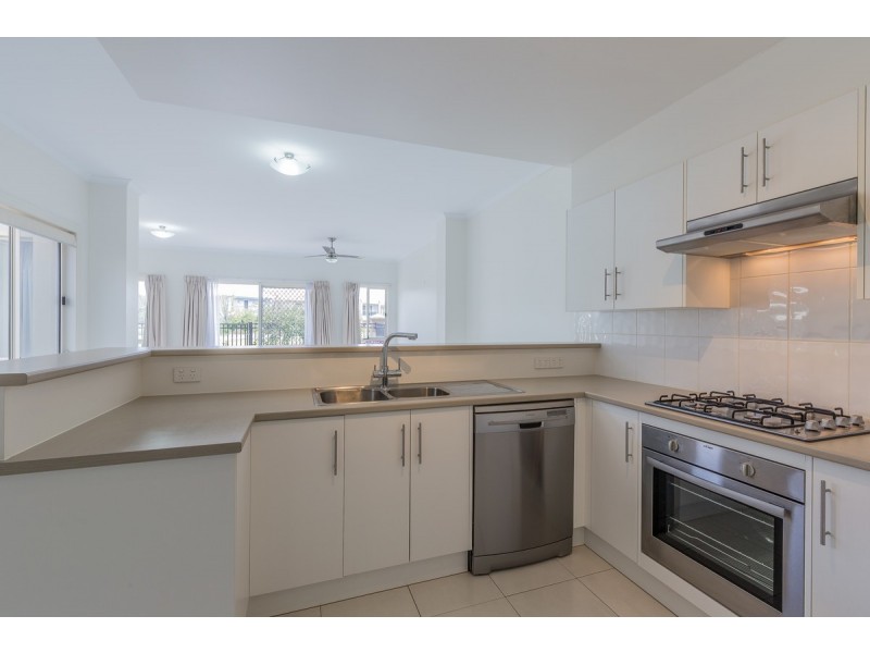 15 MacMillan Avenue, Mawson Lakes SA 5095