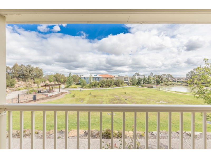 15 MacMillan Avenue, Mawson Lakes SA 5095