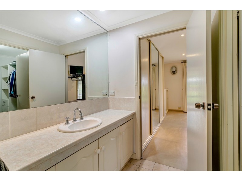 5 Rod Court, Gulfview Heights SA 5096