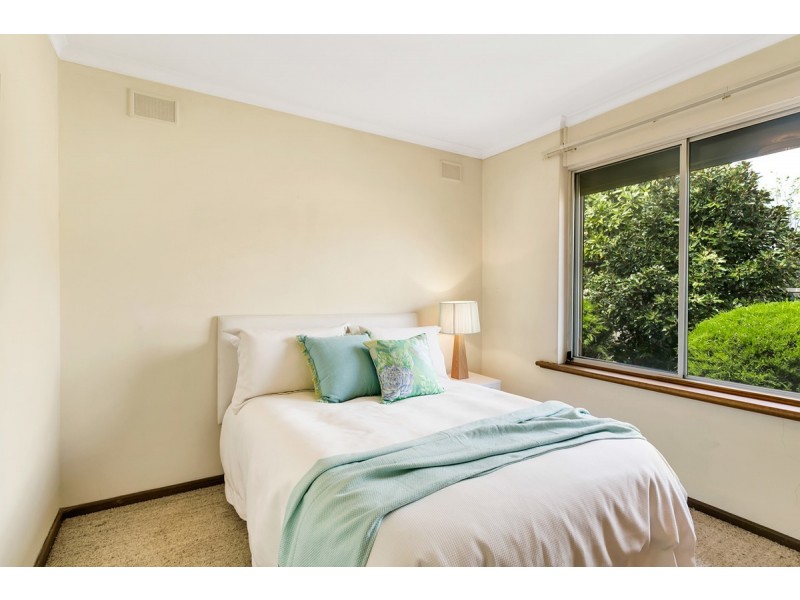 12 Almond Court, Vale Park SA 5081