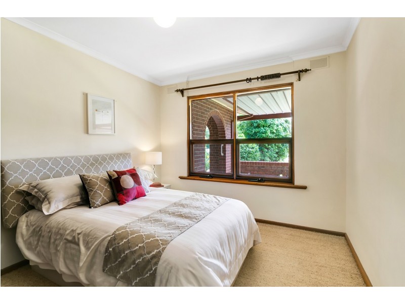 12 Almond Court, Vale Park SA 5081