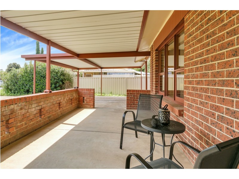 12 Almond Court, Vale Park SA 5081