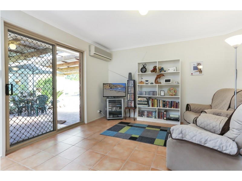 11 Brookdale Close, Gilles Plains SA 5086