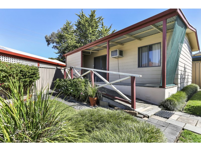 11 Brookdale Close, Gilles Plains SA 5086