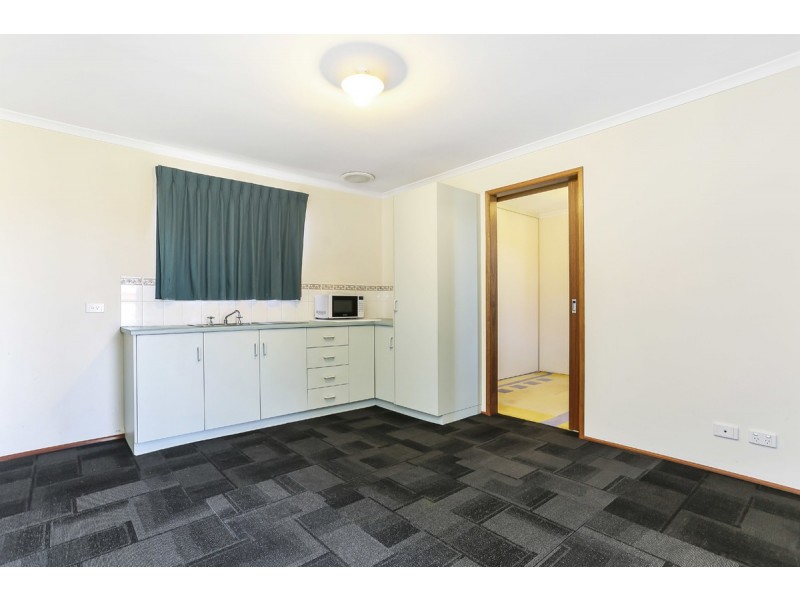 11 Brookdale Close, Gilles Plains SA 5086