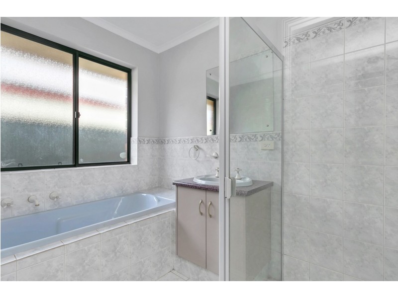 35 RM Williams Drive, Walkley Heights SA 5098