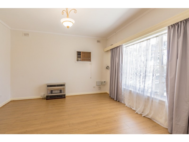 9 Pankala Road, Para Hills SA 5096