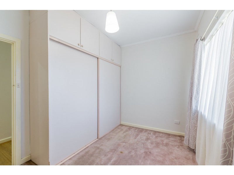 9 Pankala Road, Para Hills SA 5096