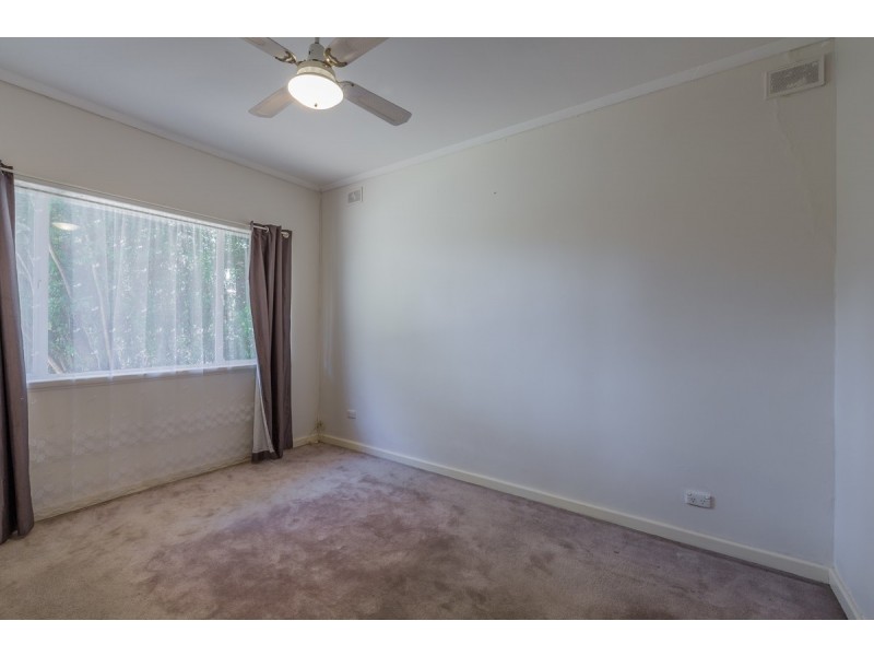 9 Pankala Road, Para Hills SA 5096