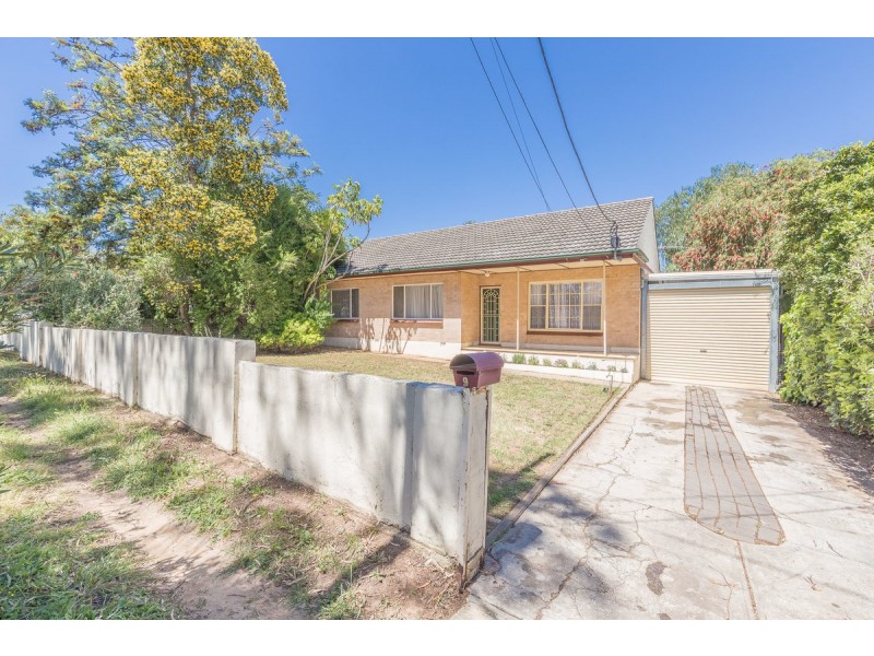 9 Pankala Road, Para Hills SA 5096