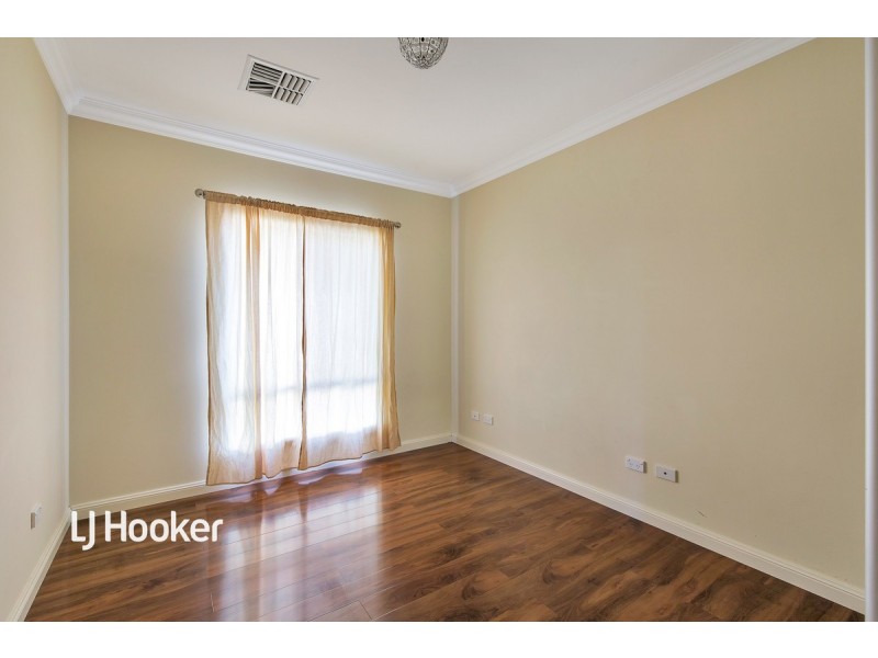 18 Spenfeld Court, Valley View SA 5093