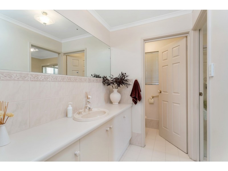 32 Victoria Drive, Oakden SA 5086