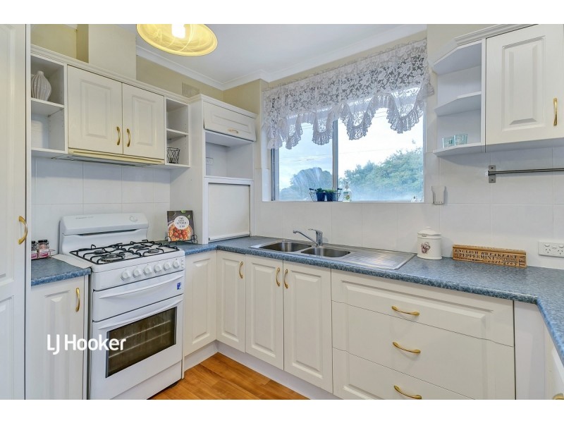 61 Dewer Avenue, Ridgehaven SA 5097