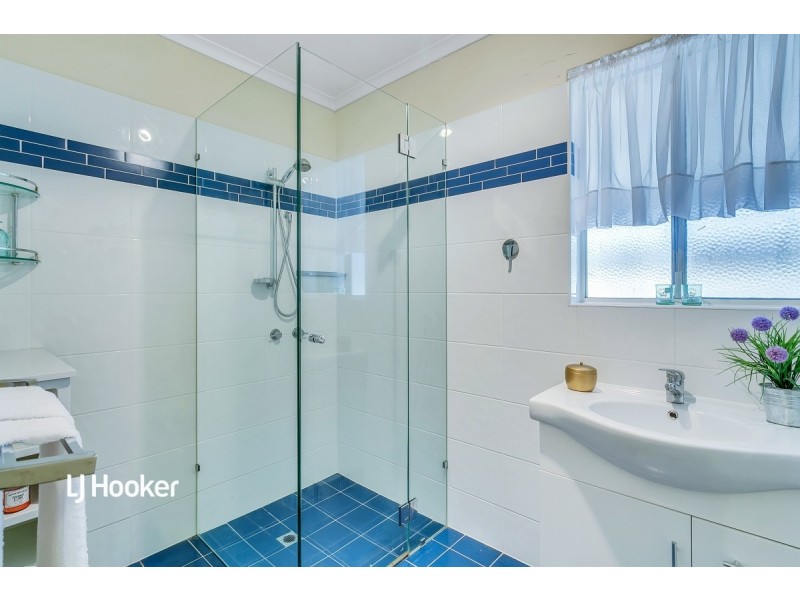 61 Dewer Avenue, Ridgehaven SA 5097