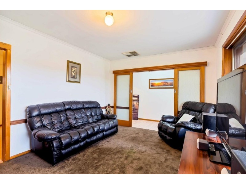 18 Boronia Avenue, Salisbury East SA 5109