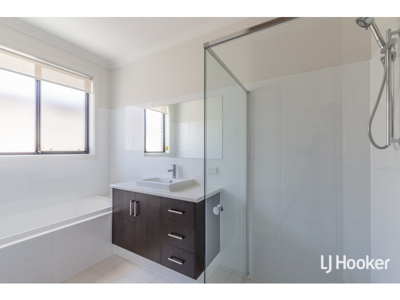 16a Fulton Street, Gilles Plains SA 5086